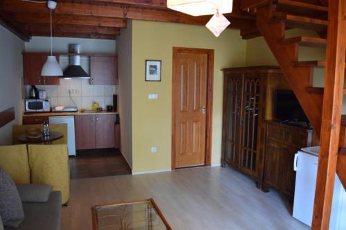 Apartment- Andrew 3