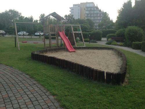 Egy�tt A Csal�d I. Apartman