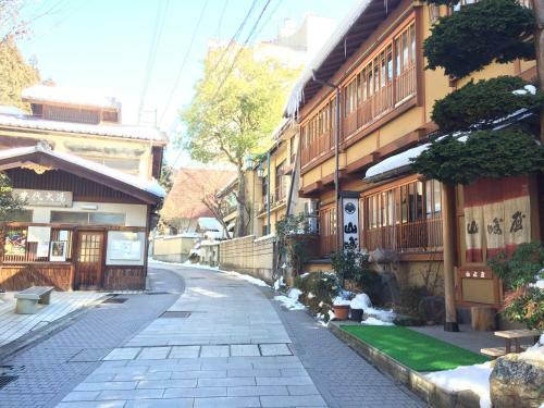 Hotel Yudanaka Onsen Yamazakiya
