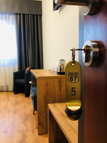 Hotel Route 87