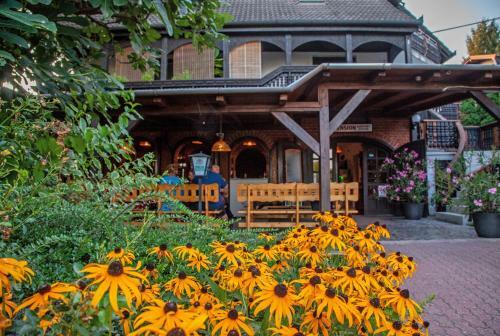 Bed & Breakfast Geszteny�s