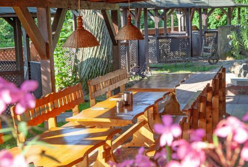 Bed & Breakfast Geszteny�s