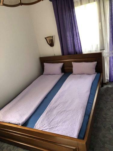 Service 4 You Apartmanh�z