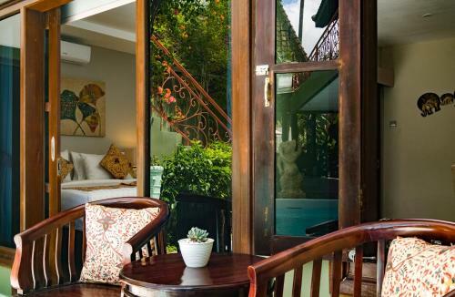 Hotel The Lodge Canggu