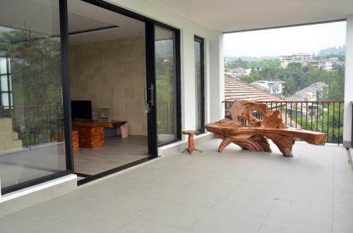 Indah 2 Mountain Villa 8 Bedroom Private Pool