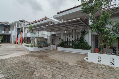 Hotel Lembur Kiwari