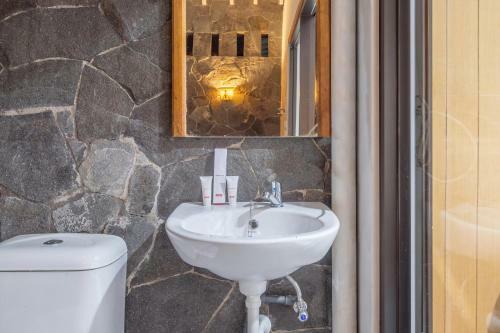 Hotel Oyo 1646 Imelda Residence