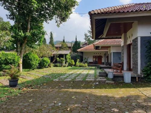 Yehezkiel Hotel Lembang