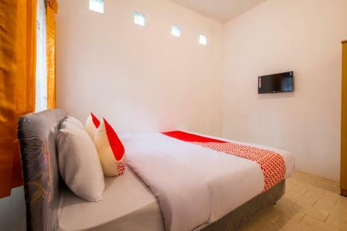 Hotel Oyo 2728 Sinulingga Residence