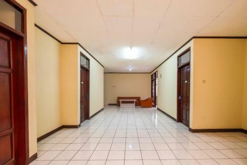 Hotel Spot On 2672 Bee M