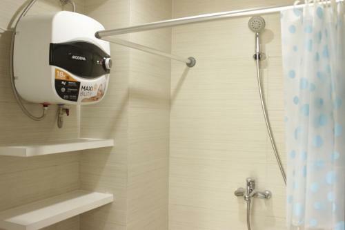 Comfy 1br Gateway Pasteur Apartment Near Exit Toll By Travelio