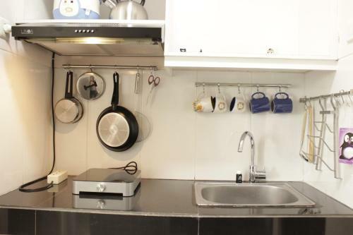 Comfy 1br Gateway Pasteur Apartment Near Exit Toll By Travelio
