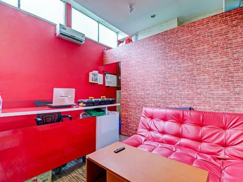 Hotel Oyo 90266 Jarrdin Apartement By Bedpacker
