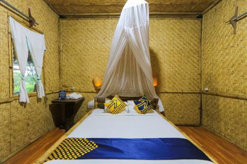 Hotel Spot On 2431 Azizah Homestay