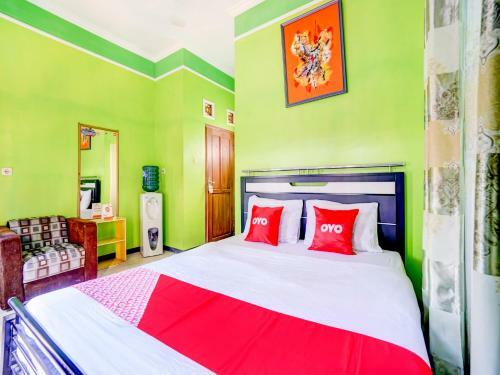 Hotel Oyo 90284 Villa Biru