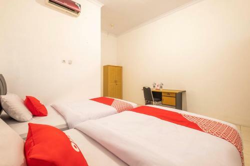 Hotel Oyo 2121 Pondok Nazwa Syariah
