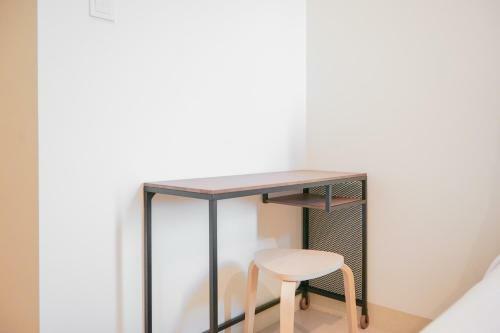 Elegant Studio Tree Park Apartment By Travelio