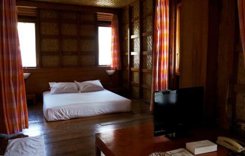 Kampung Sumber Alam Garut