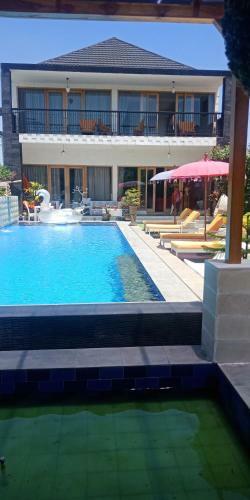 Villa Damay