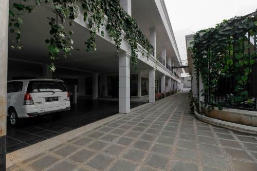 Hostal Reddoorz Premium @ Gandaria Jagakarsa