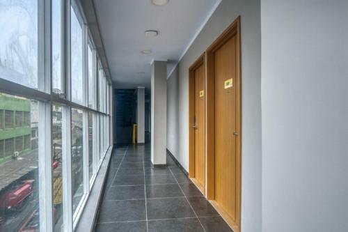 Hotel Reddoorz Plus @ Cideng Timur