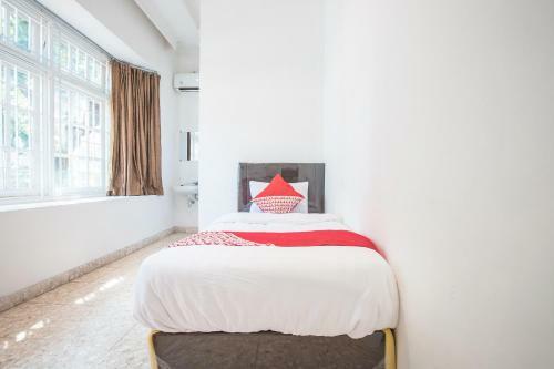 Hotel Oyo 332 Residence G17 Kemang