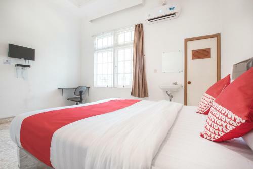 Hotel Oyo 332 Residence G17 Kemang
