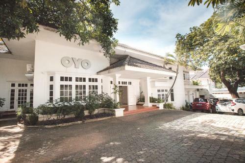 Hotel Oyo 332 Residence G17 Kemang