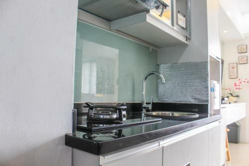 Fabulous Studio Ambassade Apartment By Travelio