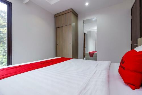 Hostal Reddoorz Plus @ Tb Simatupang