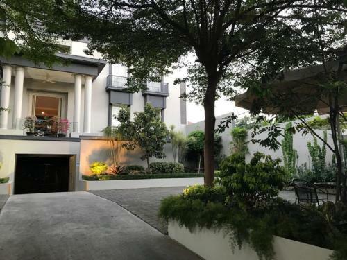 Hostal Home 899 Patal Senayan