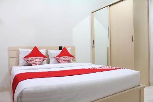 Hotel Oyo 266 Margonda Residence 5