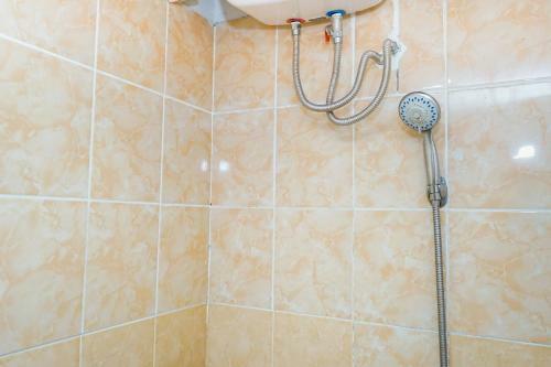 Spacious Studio Room Menteng Square Apartment By Travelio