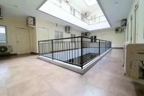 Hostal Koolkost Near Ragunan Zoo - Minimum Stay 6 Days