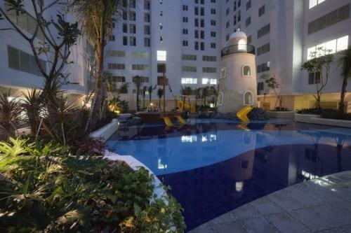 Studio Luxury Homey Apartment @bassuracity