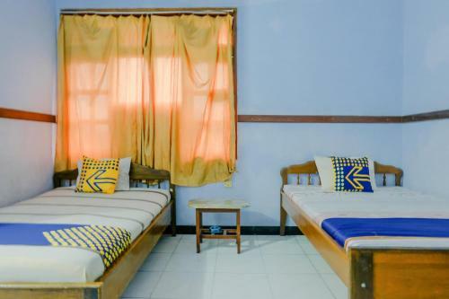 Spot On 1971 Hotel Dewi