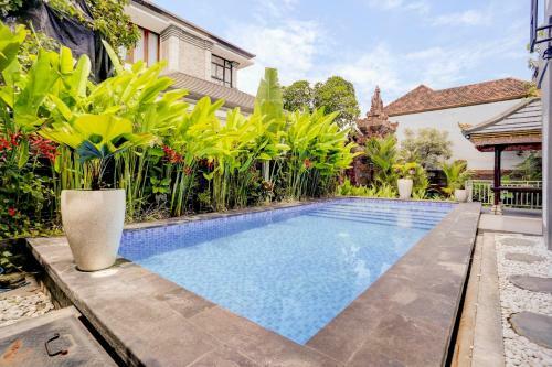 Hotel Oyo 90212 Damar Gendjreng