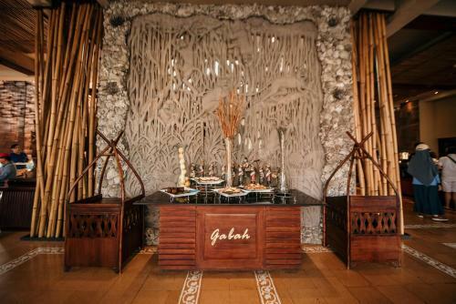 Hotel Ramayana Suites