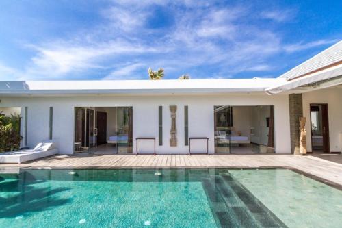 Luxury 3 Bedroom Villa With Private Pool, Bali Villa 1157
