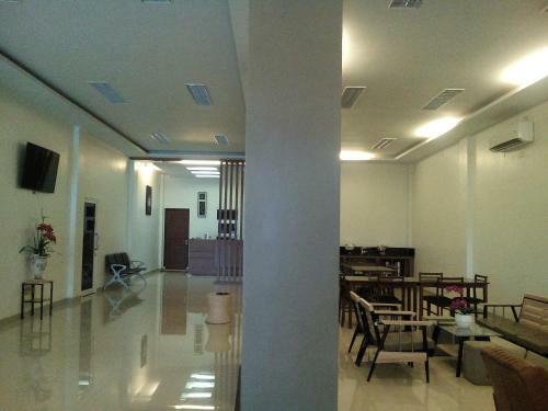 Amoda Hotel & Cafe