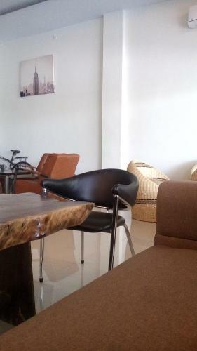 Amoda Hotel & Cafe