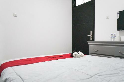 Hostal Reddoorz Plus @ Tlogomas
