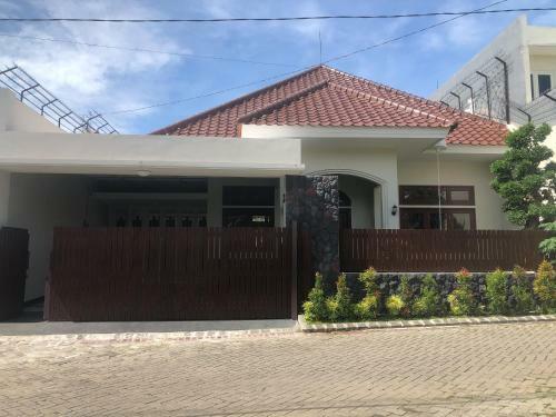Hotel Oyo Life 3093 Kost Bale Teduh