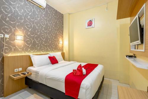 Hostal Reddoorz Near Dino Park