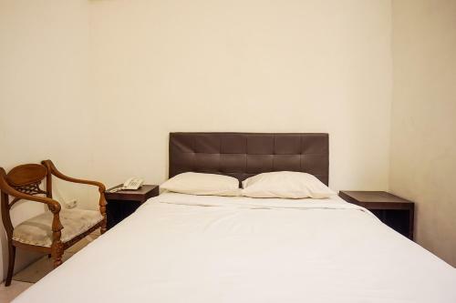 Capital O 3433 Hotel Plaza