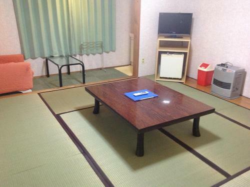 Hostal Showa Shinzan Youth Hostel