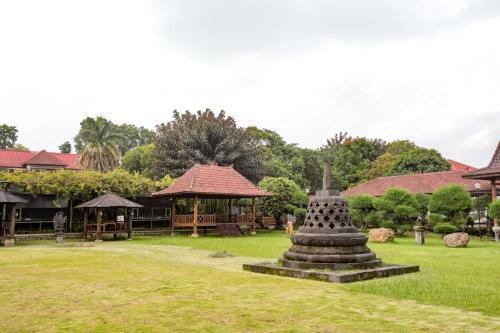 Hostal Reddoorz Plus @ Purwodadi