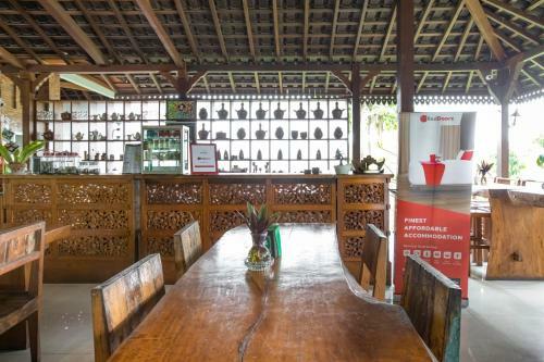 Hostal Reddoorz Plus @ Purwodadi