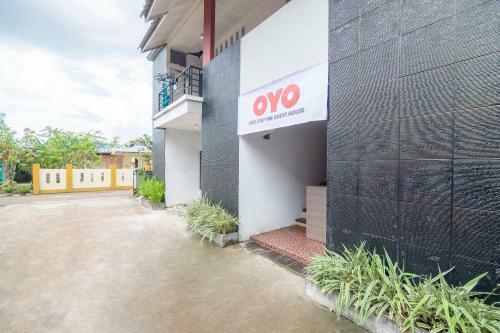 Hotel Oyo 2187 Hm Guest House