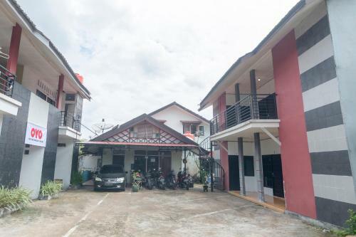 Hotel Oyo 2187 Hm Guest House
